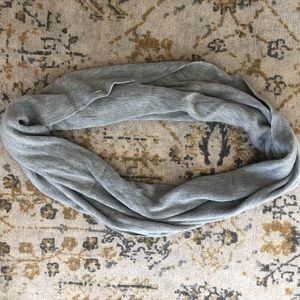 Guess infinity scarf